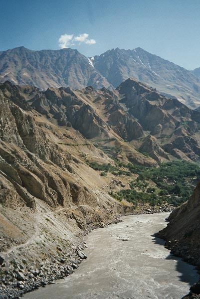 [afghan_mountains_opposite_vanj1.jpg]