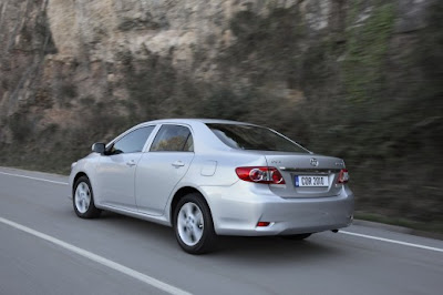 Facelifted Toyota Corolla 2010 2011
