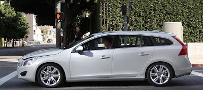 2011 Volvo V60 Station Wagon pictures photos