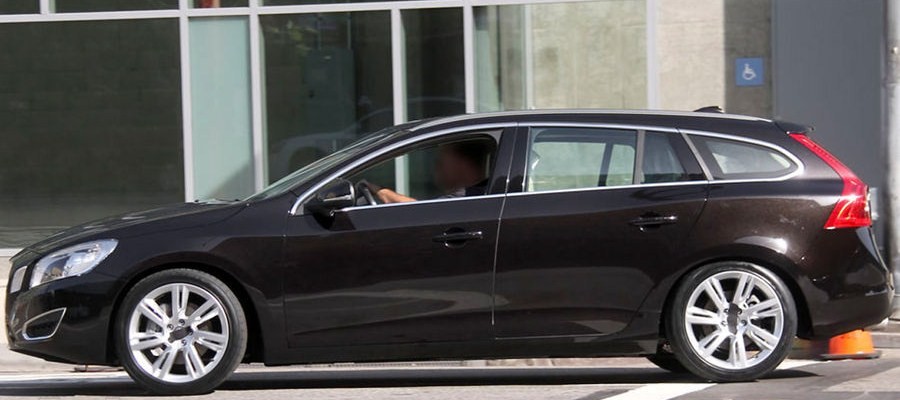 the wagon and Volvo V60.