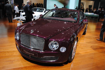 2011 Bentley Mulsanne live 2010 Paris Motor Show