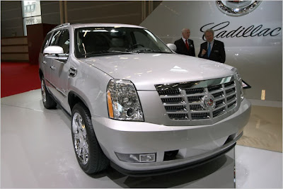 2011 Cadillac Escalade Hybrid Live Paris Auto Show