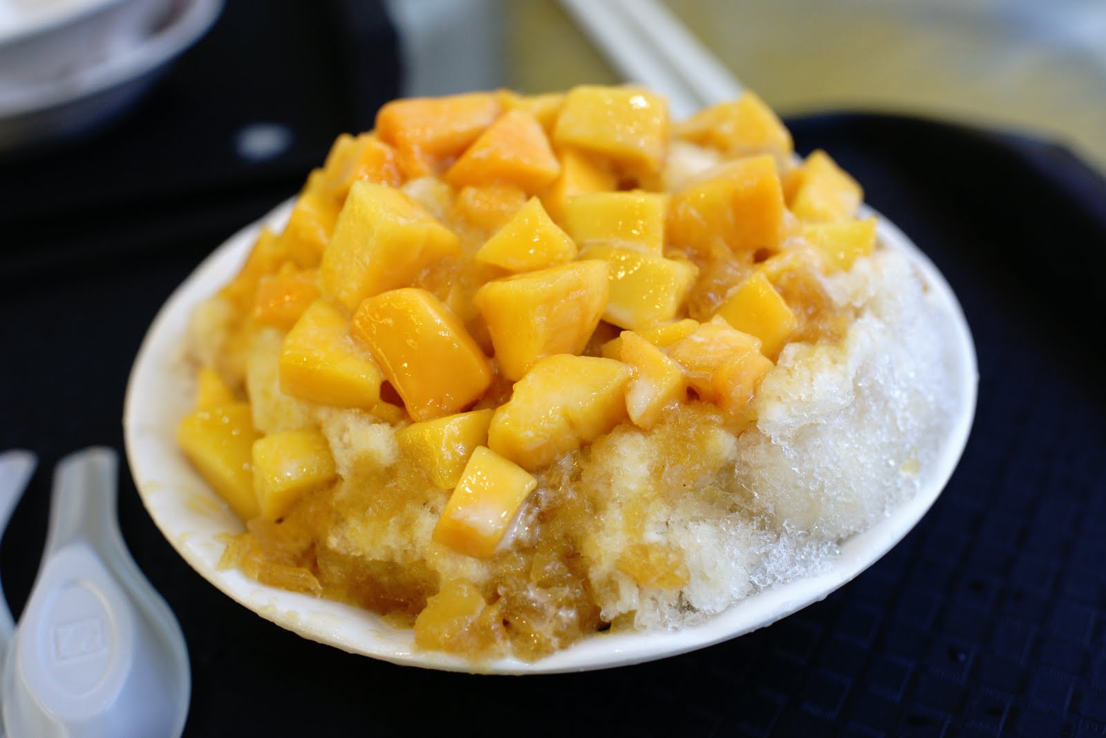 a hungry girl's guide to taipei snapshot/not taipei HSINCHU SHAVED ICE