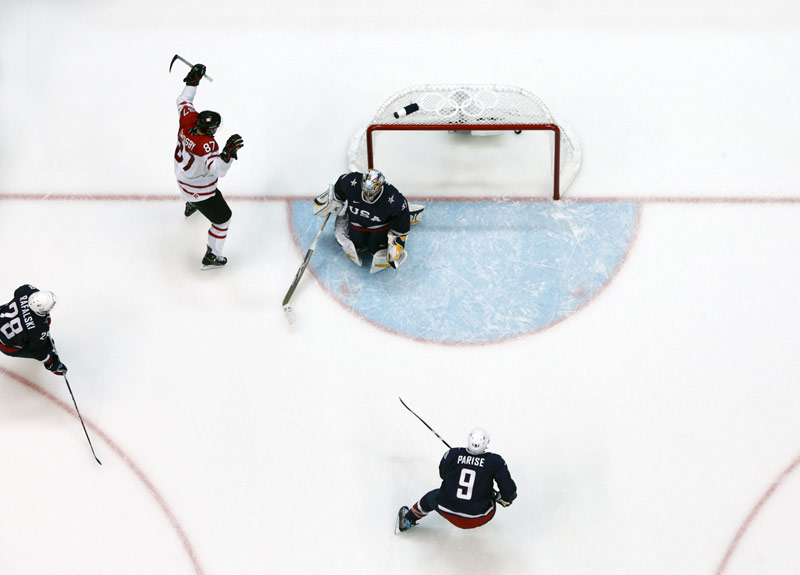 Sidney Crosby's golden goal lifts Canada in epic 2010 gold medal final