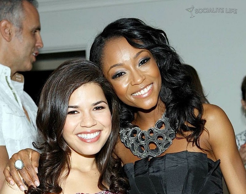 Kate Update Zipper Necklace worn by Yaya Dacosta of ABC's Ugly Betty