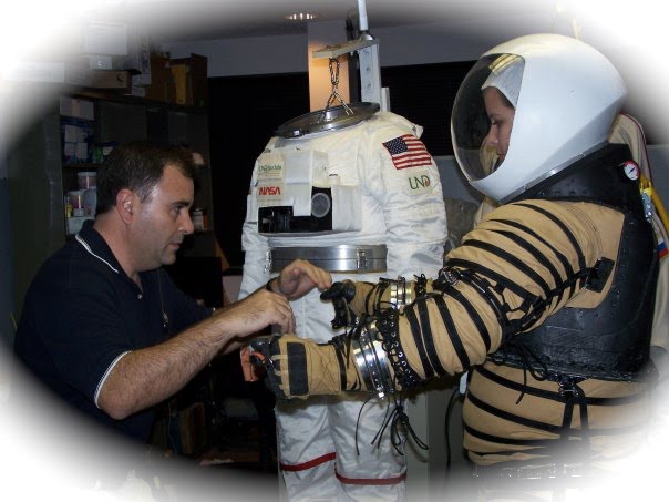 Spacesuit Training at UND