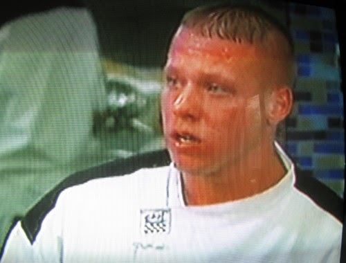 Durango Tv Hell S Kitchen Sweaty Tattooed Mad Van Leaves