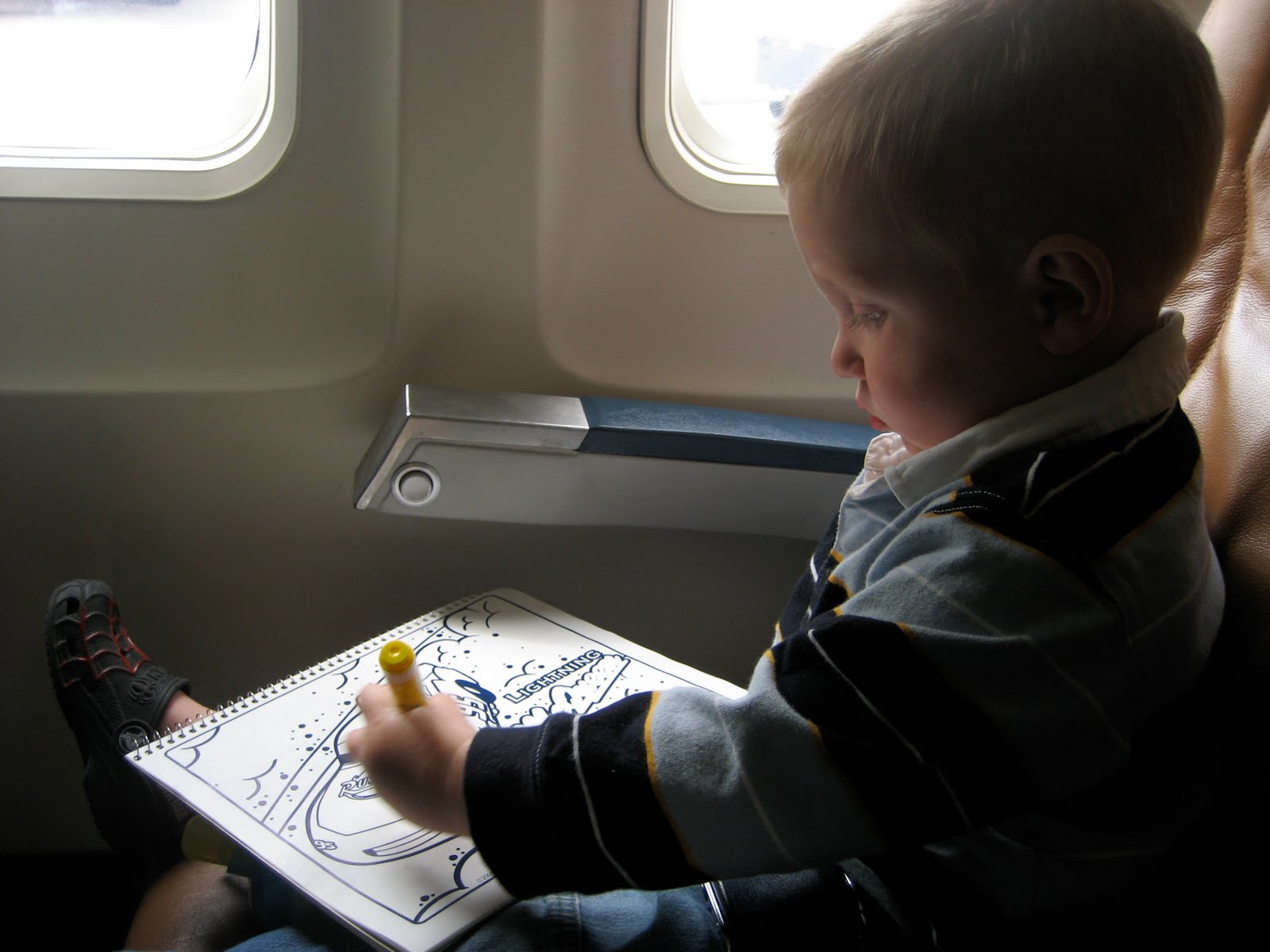 Toddler Approved! Airplane Traveling with Toddlers