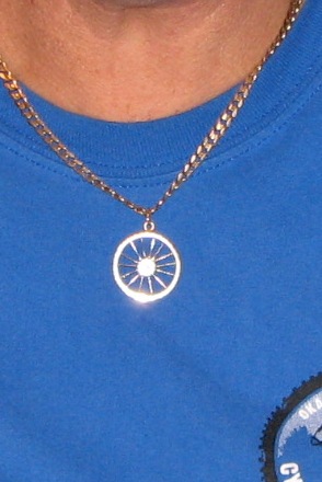 [dad's+necklace.JPG]