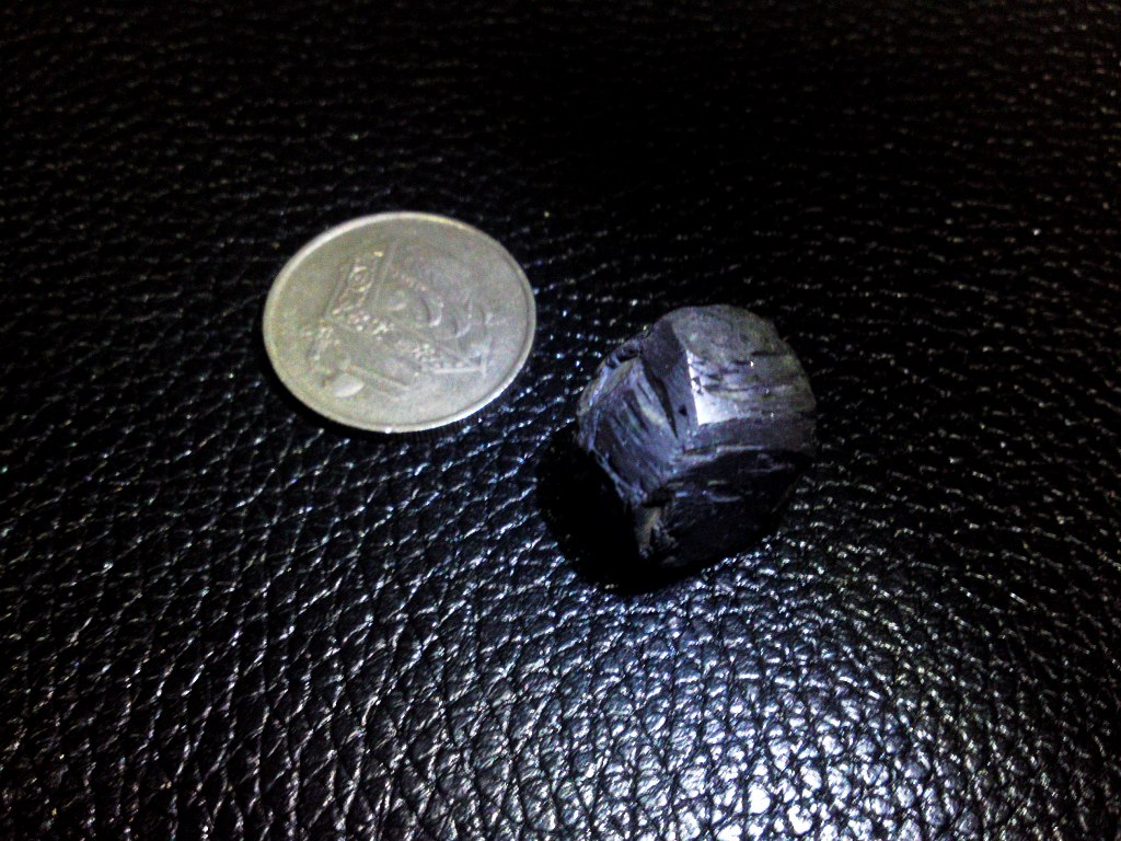 BLOG KOLEKSI MEGA MISTIK DAN ANTIK ANTARABANGSA 15 Jenis Cebisan Besi