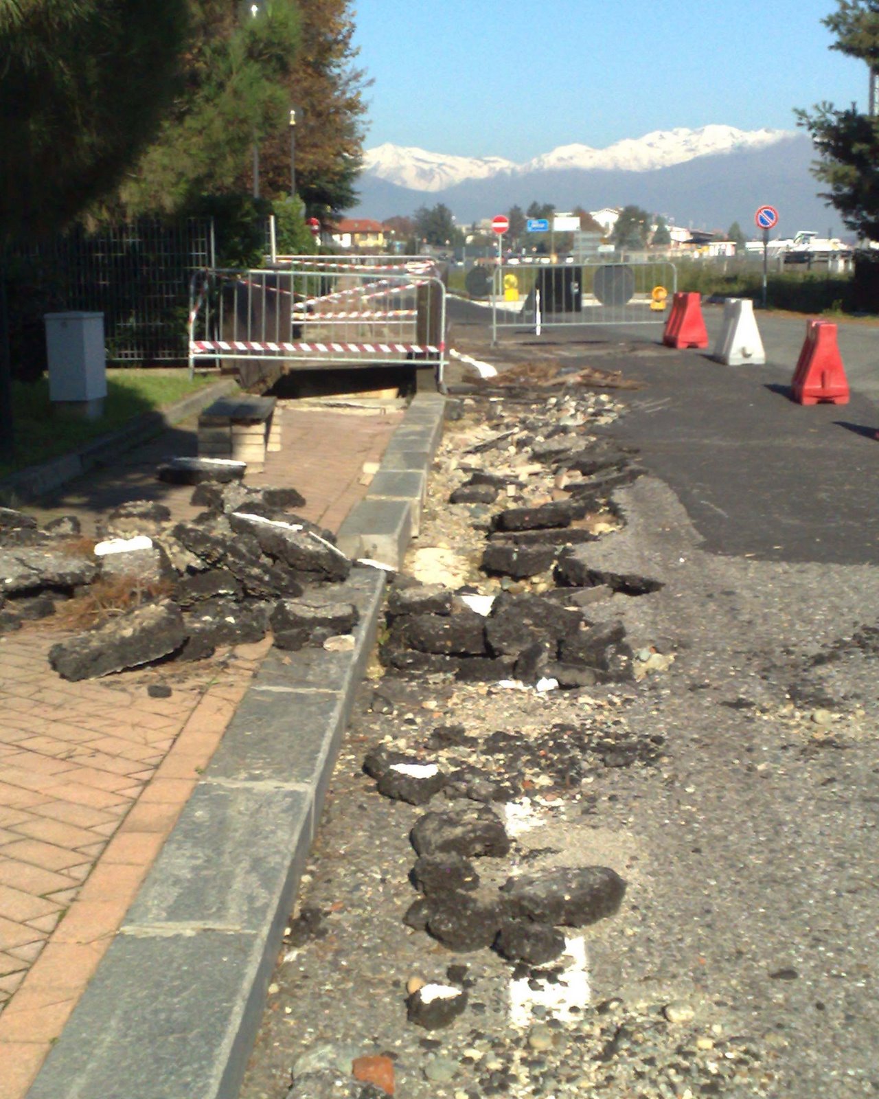 [Strada+San+Maurizio.jpg]
