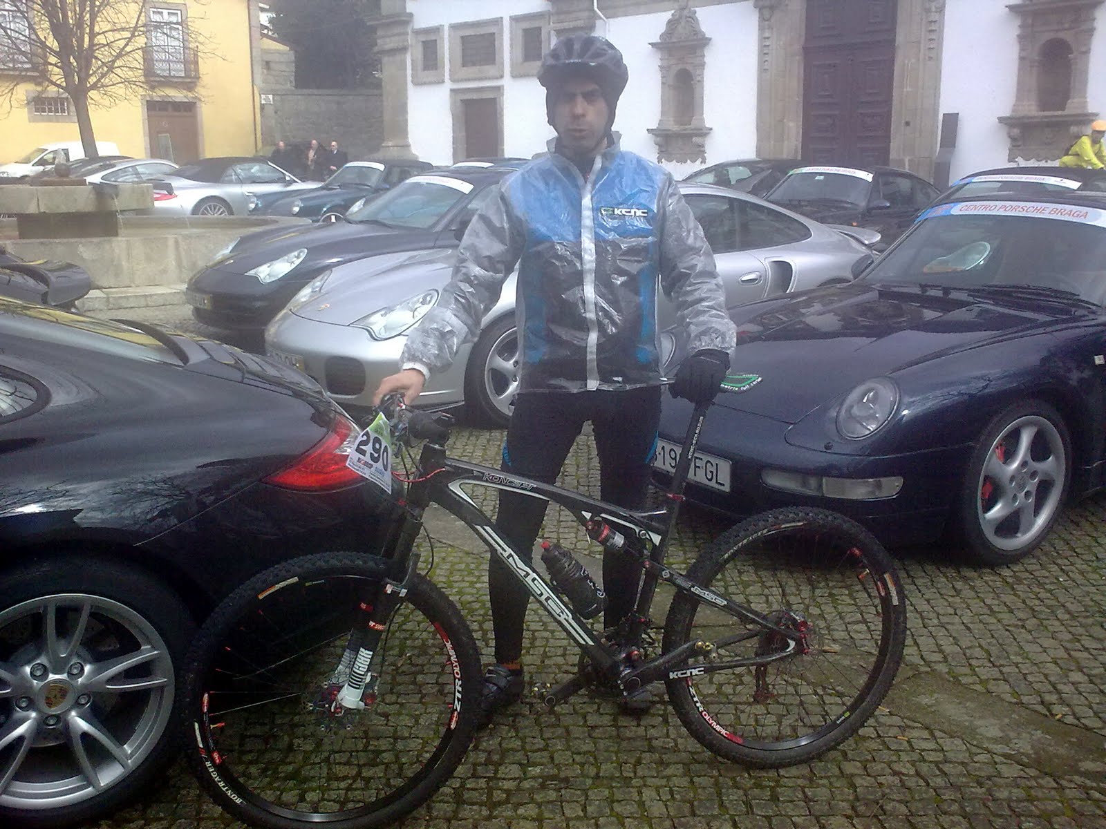 [21022010589.jpg]