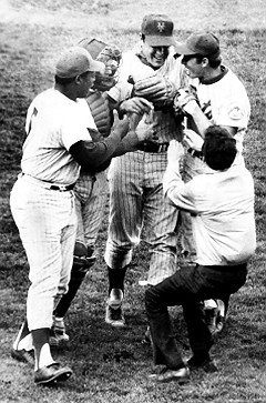 [!!seavermobbed.jpg]