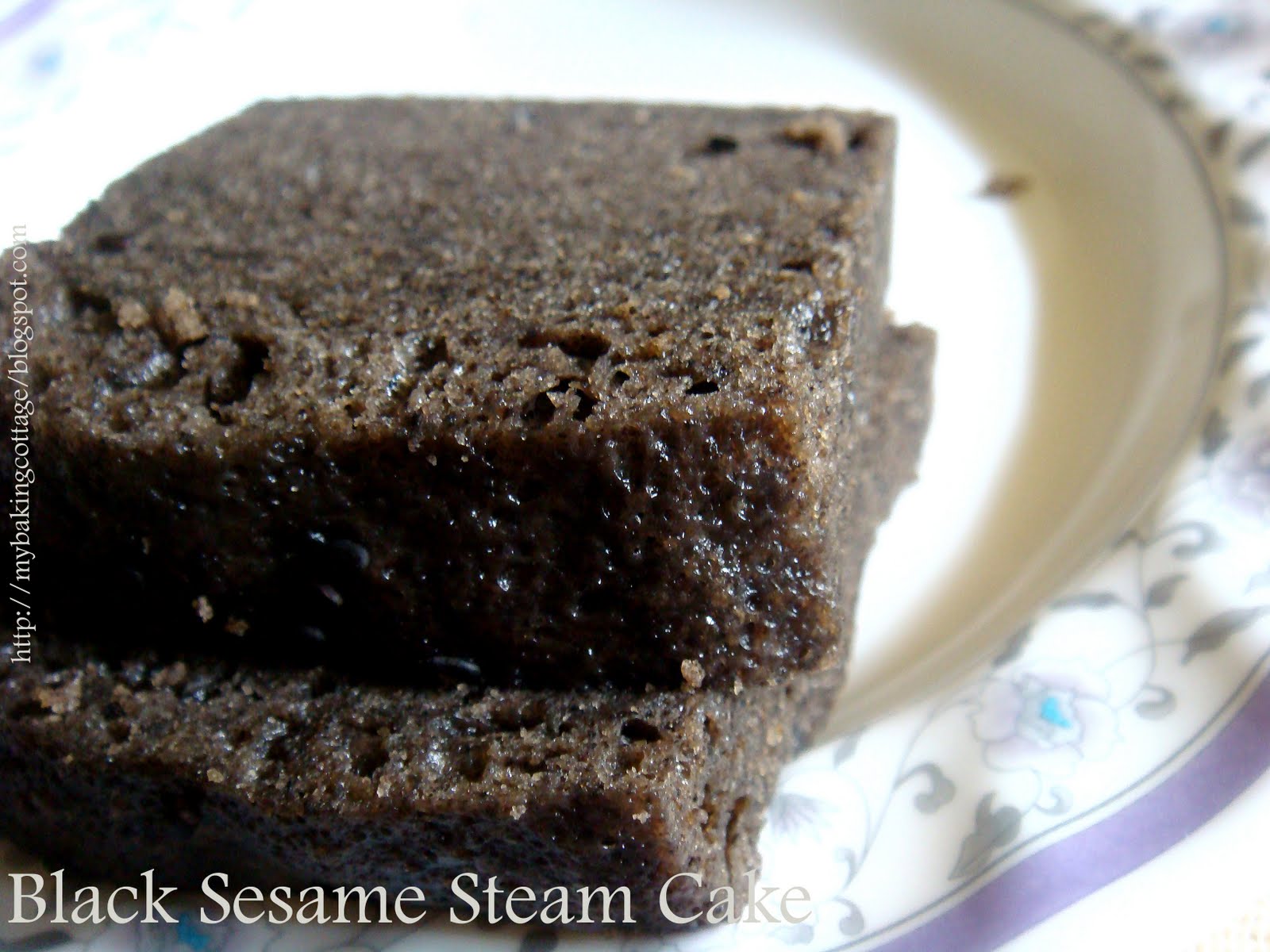 My Baking Cottage Steam black sesame cake