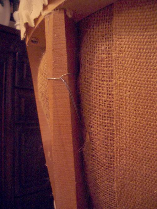 4 the love of wood DO UP YOUR BUTTONS button tufting tutorial