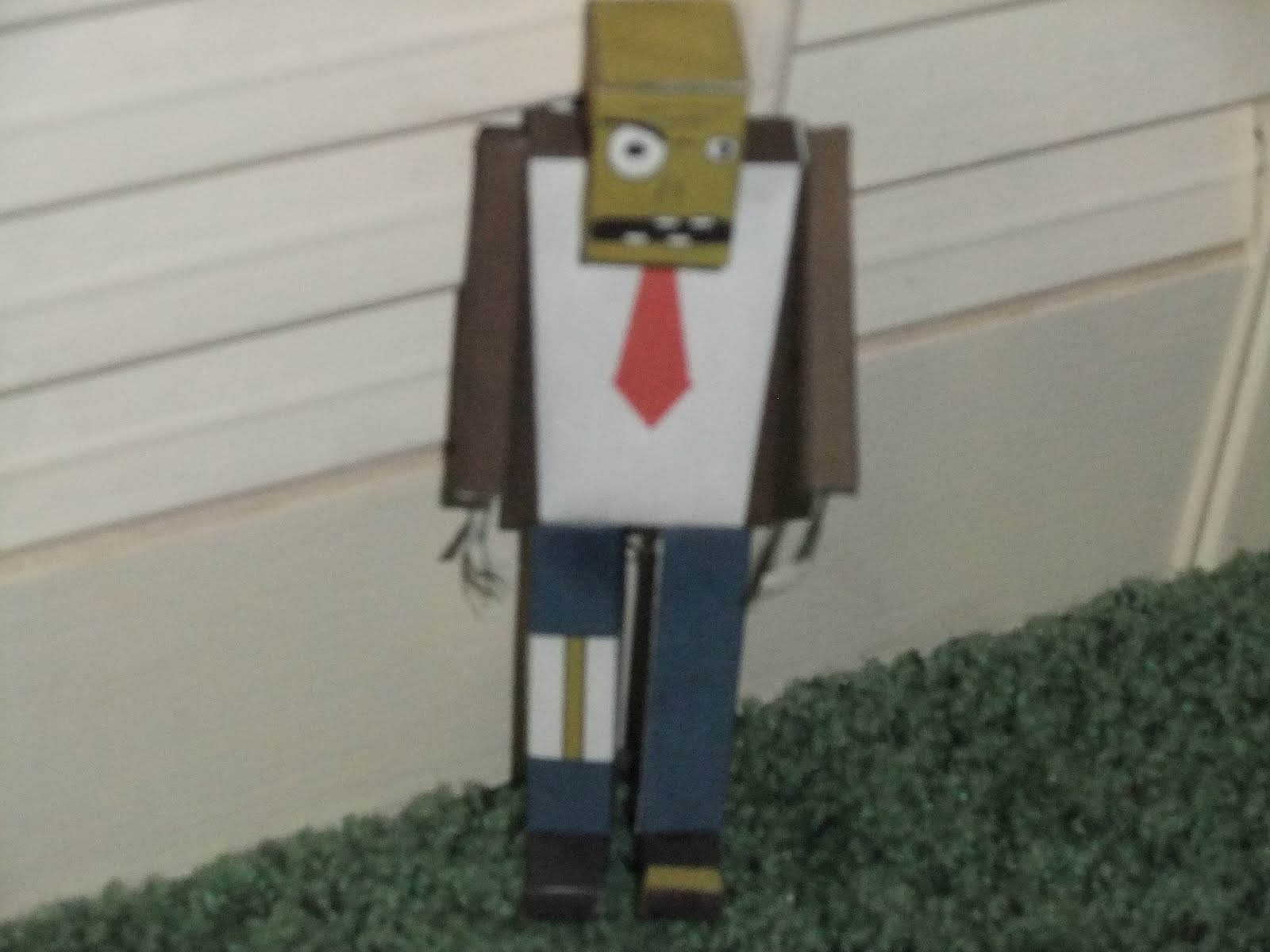 the paper wonderland plants vs zombies papercraft zombie 1