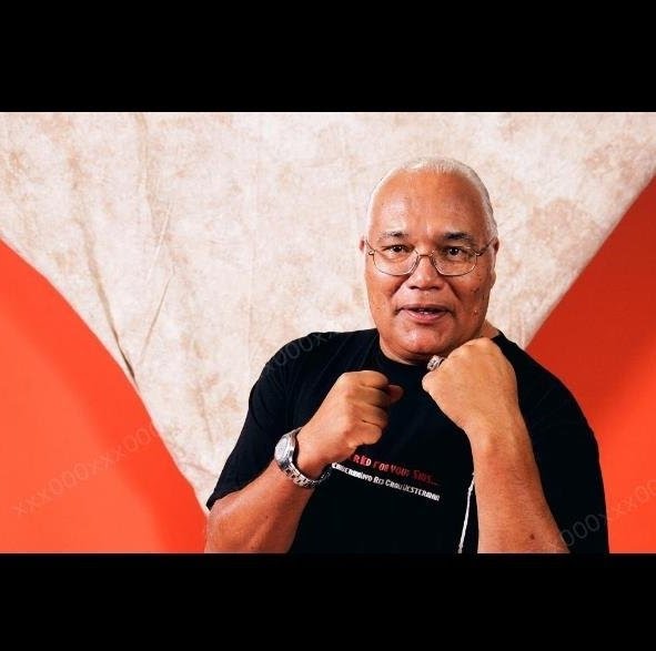 Charlie Hill Comedian