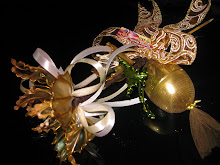Bunga Dip Pahar - RM10..Termasuk telur emas di dalamnyer coklat Ferrero Rocher..roses..orkid dll