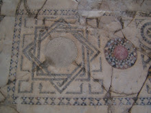 Floor mosaic "knot"