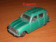 AUTITO DE COLECCION RENAULT 4 1/64.