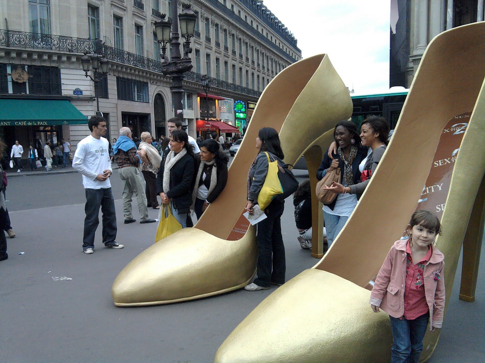 chaussures dorées fille