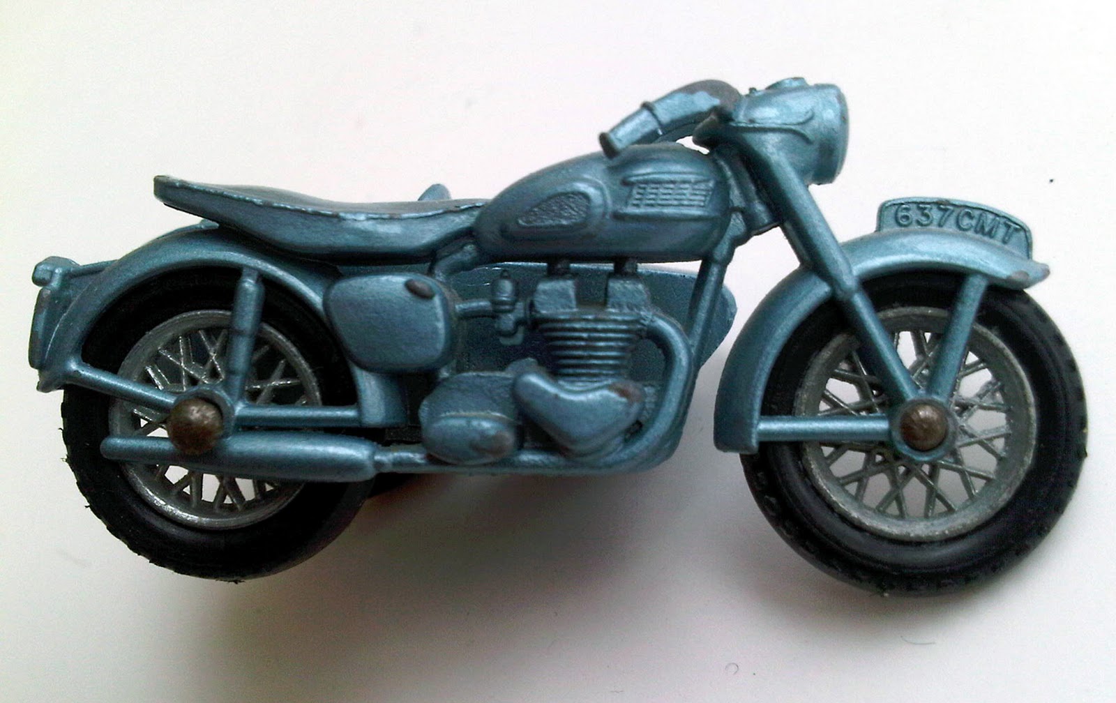 G e o r d i e B i k e r Toy Triumphs