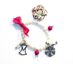 la pulsera de la suerte de zoe!!