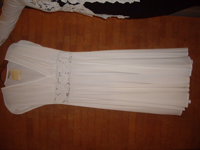 Uluwatu White Dress, White Lace Waist Band, V-Neck