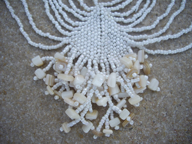 FRILLY STYLE NECKLACE,  WHITE