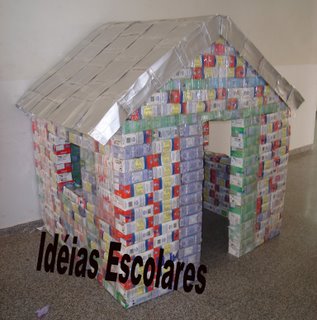 [casinha_com_caixa_de_leite.jpg]