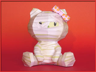 Hello Kitty Mummy Papercraft