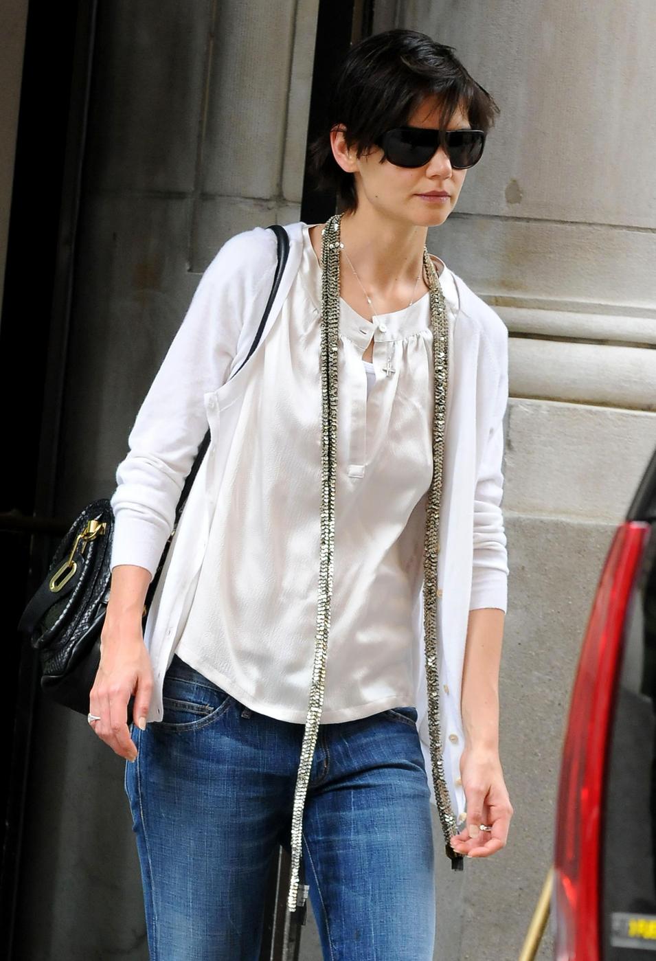 [25329pcn_holmes01.jpg]