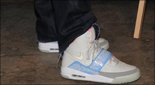 [airyeezy2.jpg]