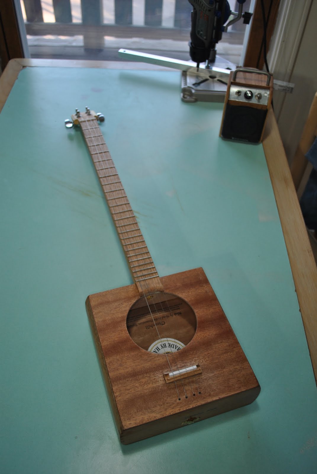 Cigar Box Guitar CBG2