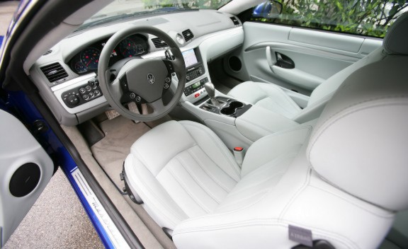 Maserati+grancabrio+interior