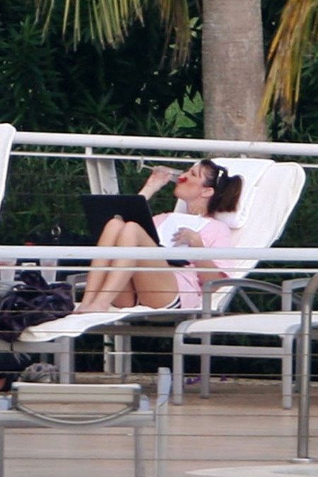 [post_image-1114_sarah_palin_pool_00.JPG]