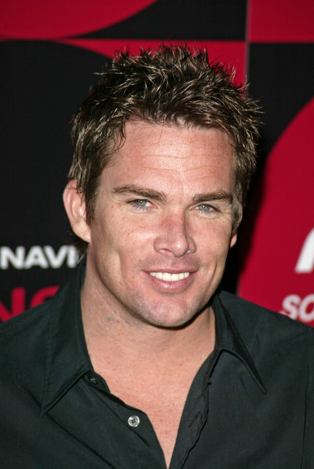 http://2.bp.blogspot.com/_4_rsf7QG-mg/TLf3uUo_BzI/AAAAAAAAB08/HGdpgCtNYwY/s1600/mark-mcgrath.jpg