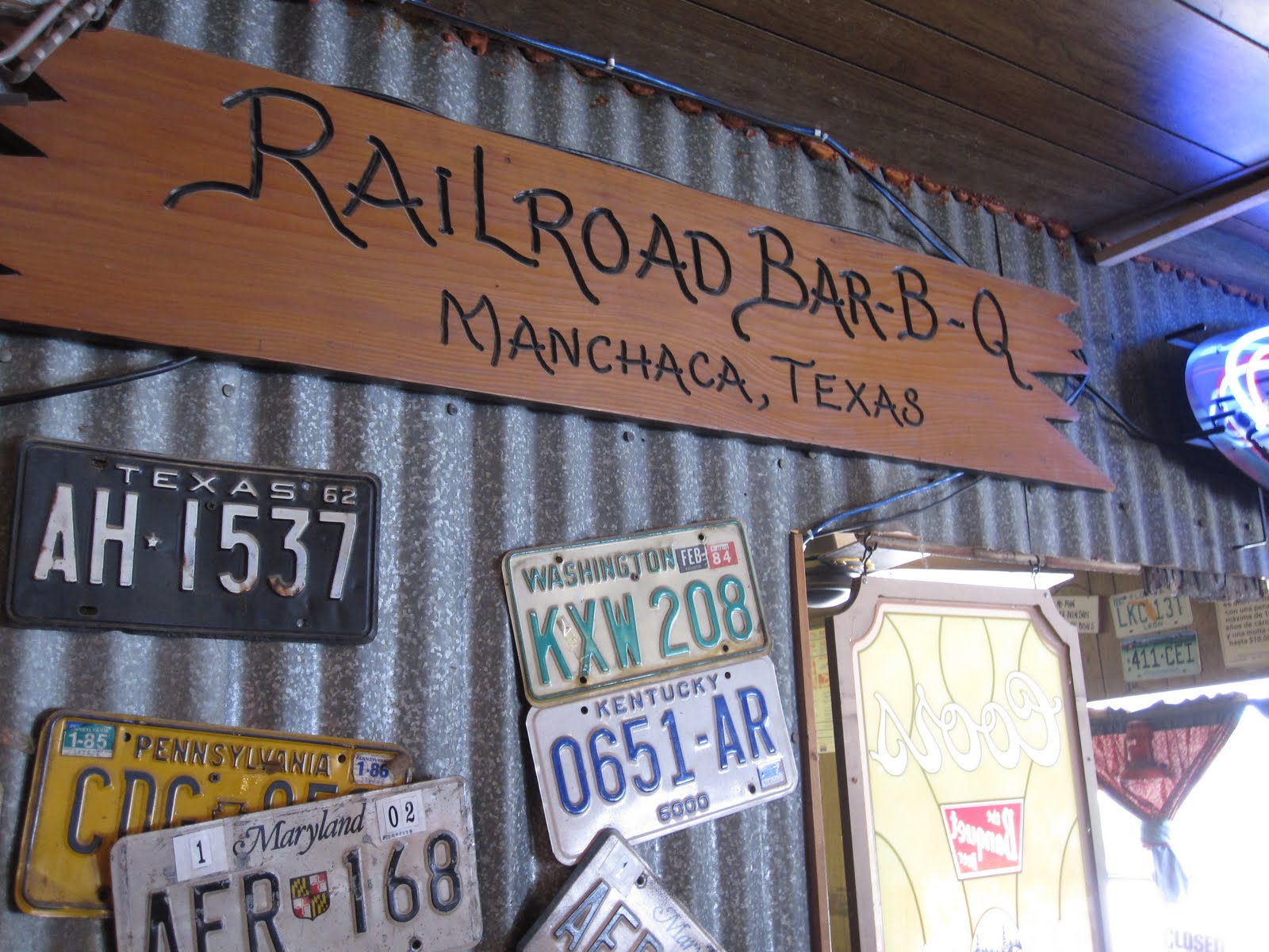 Man Up Tales of Texas BBQ™ Monday, May 31, 2010 Railroad BarBQue