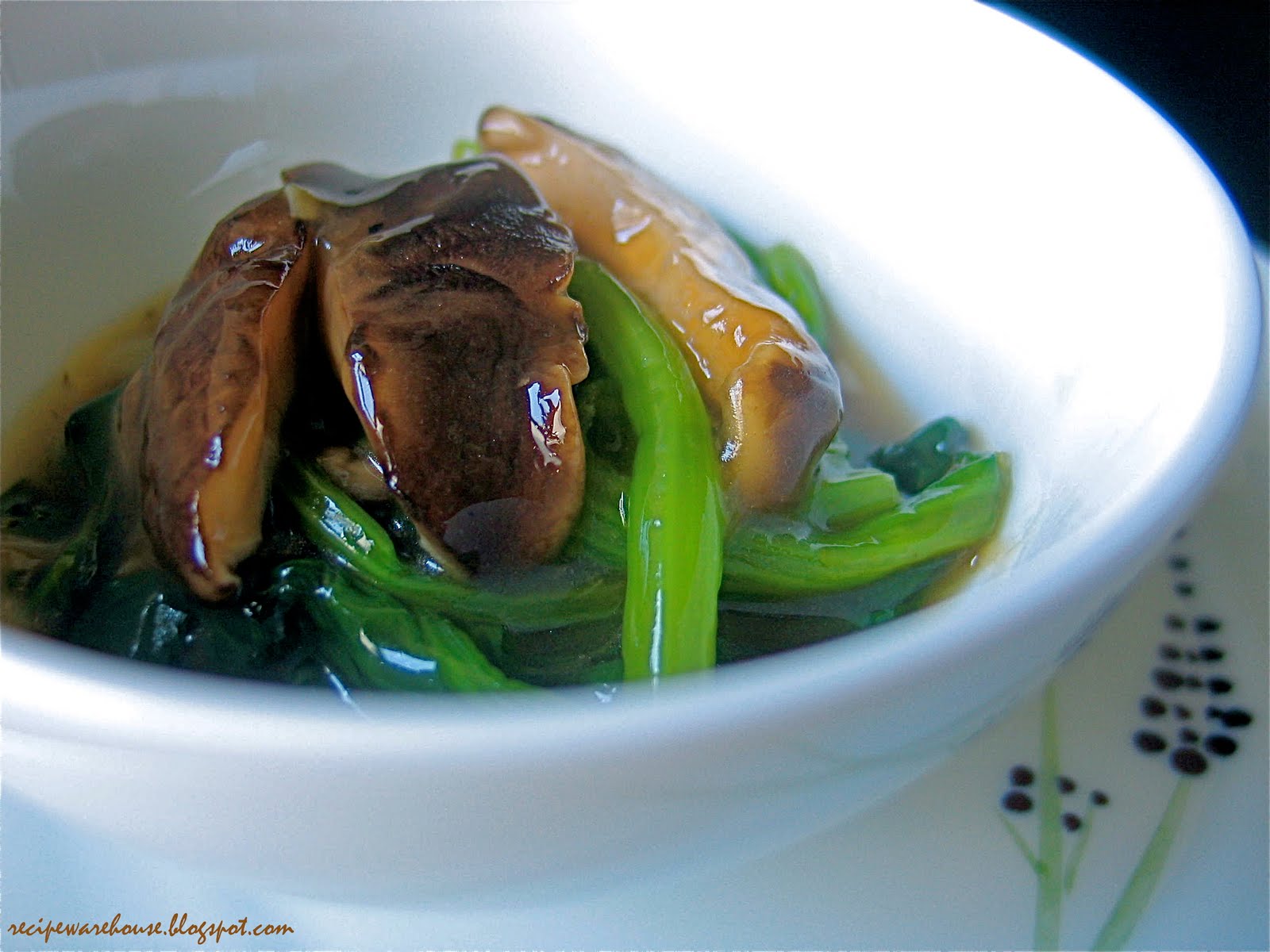 StirFried Spinach with Mushrooms Recipe Warehouse