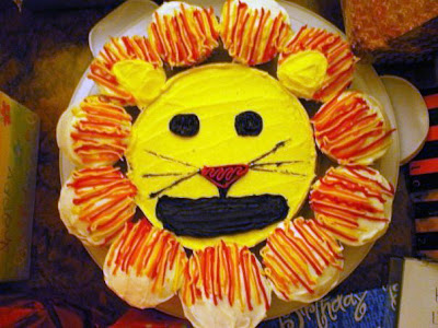 Mmmeliacakes!: Custom Cakes For Every Occasion!: Lion Cake