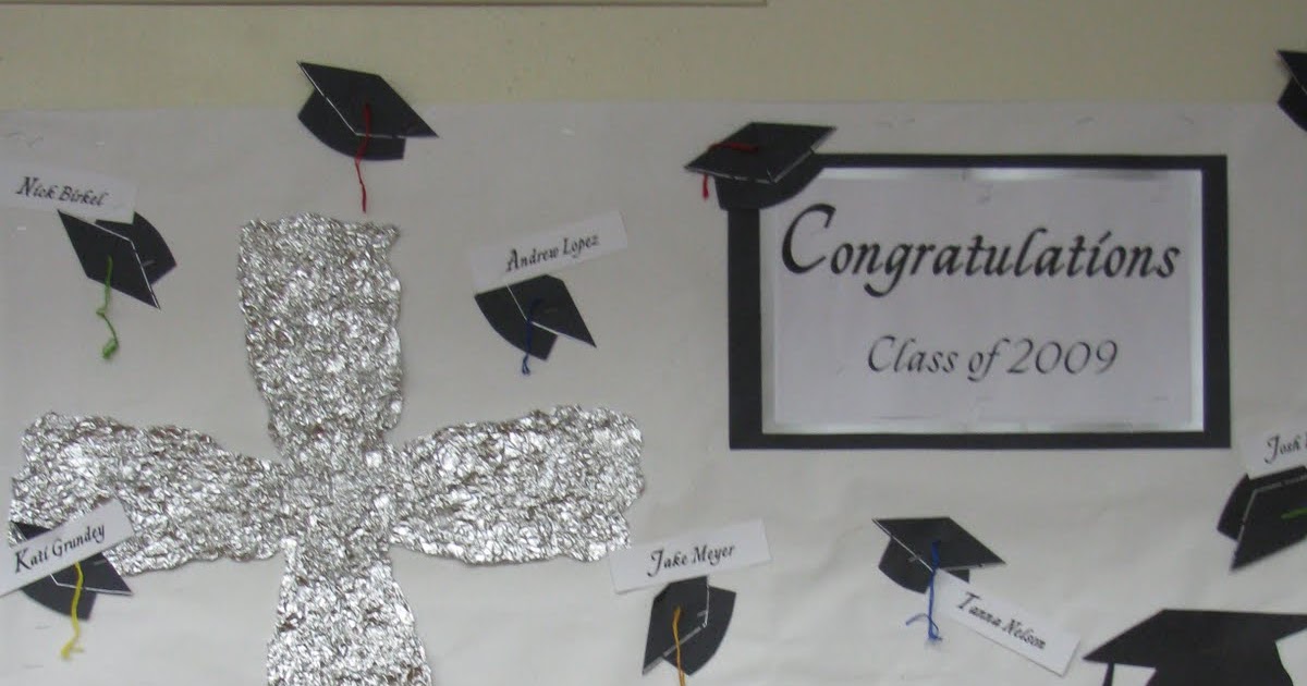 KeepsakeSewing: Graduation Bulletin Board