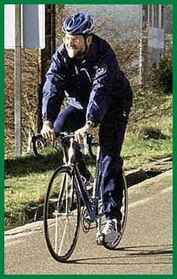 Rajoy+en+bici.jpg