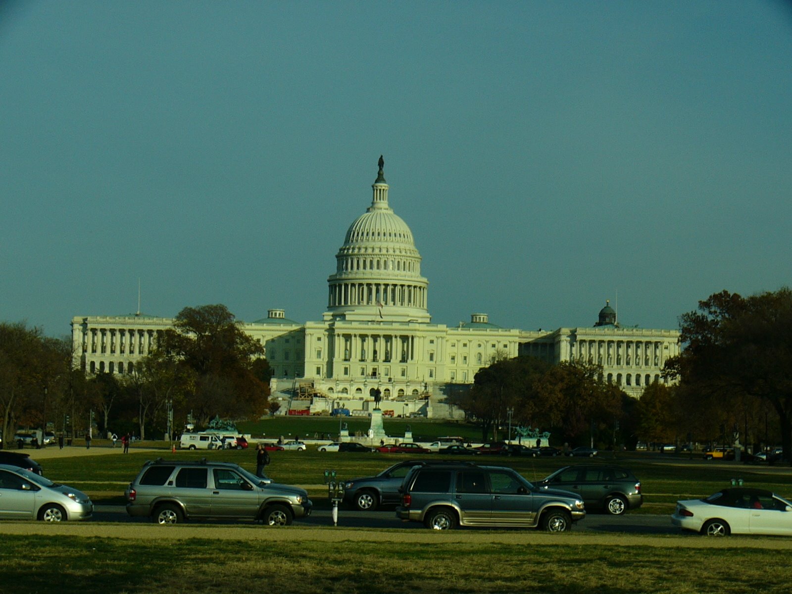 [P1040325.JPG]