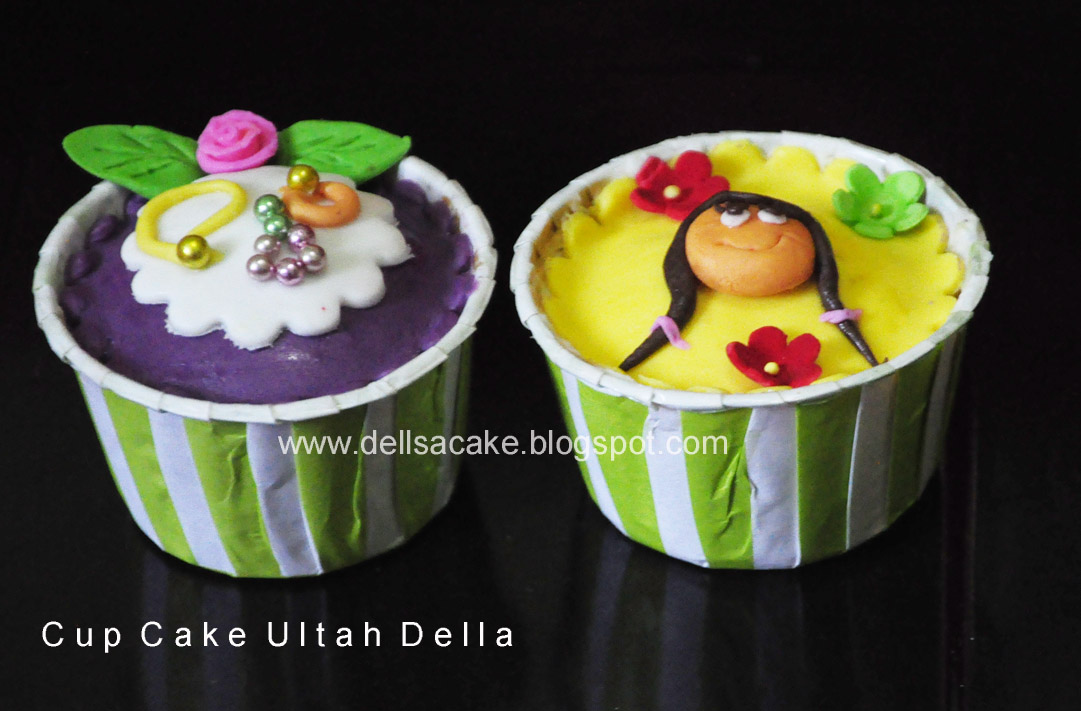 Dapurnya Mama Della dan Salma Cup Cake Ultah Della