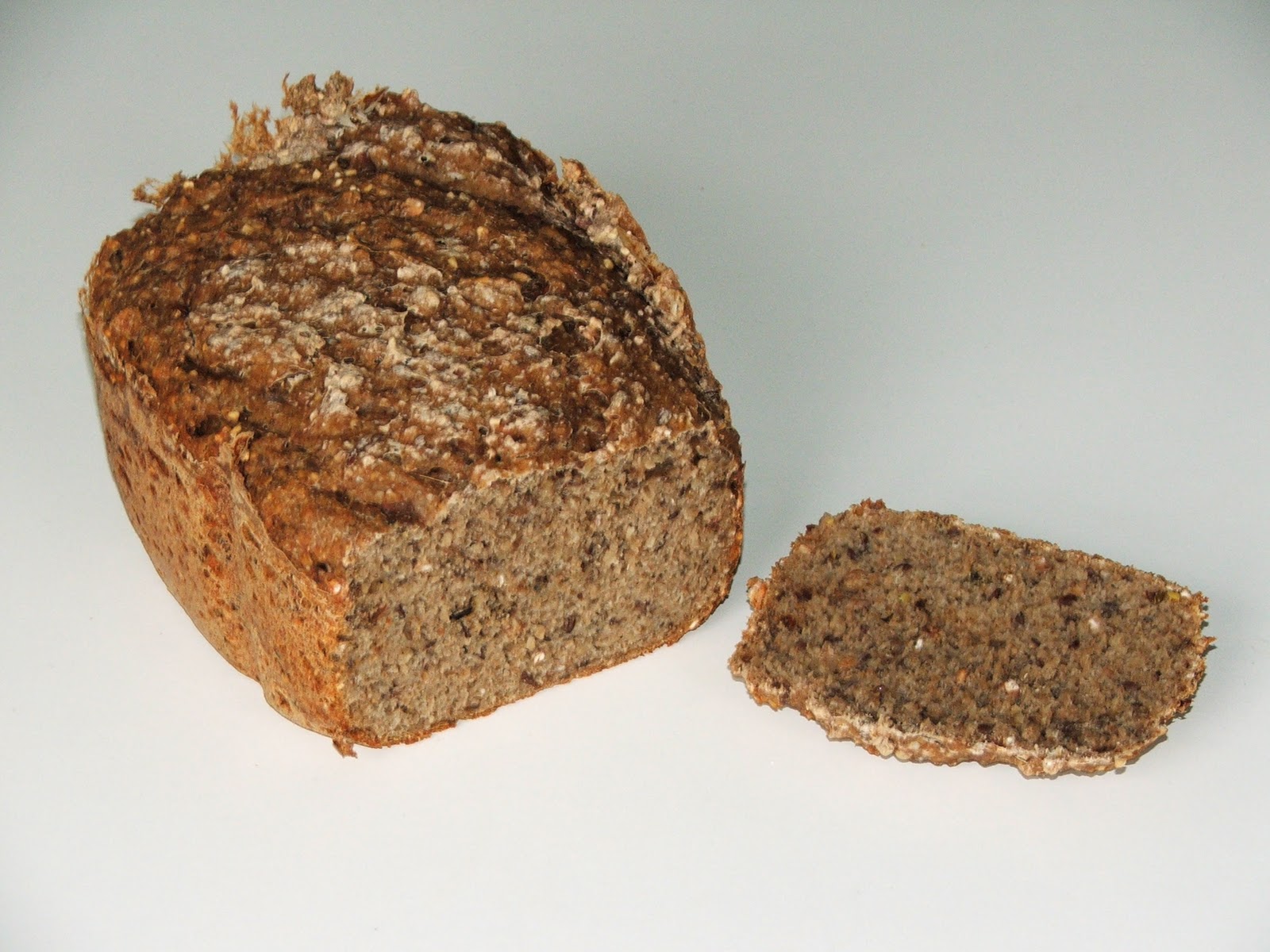 [ˈsaʊəˌdəʊ] Granary Wheat & Rye Bread, with Coarse Oates & Linseed