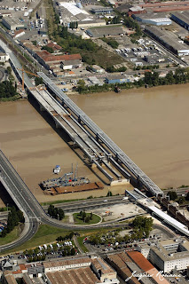 photo pont ferroviaire à Bordeaux