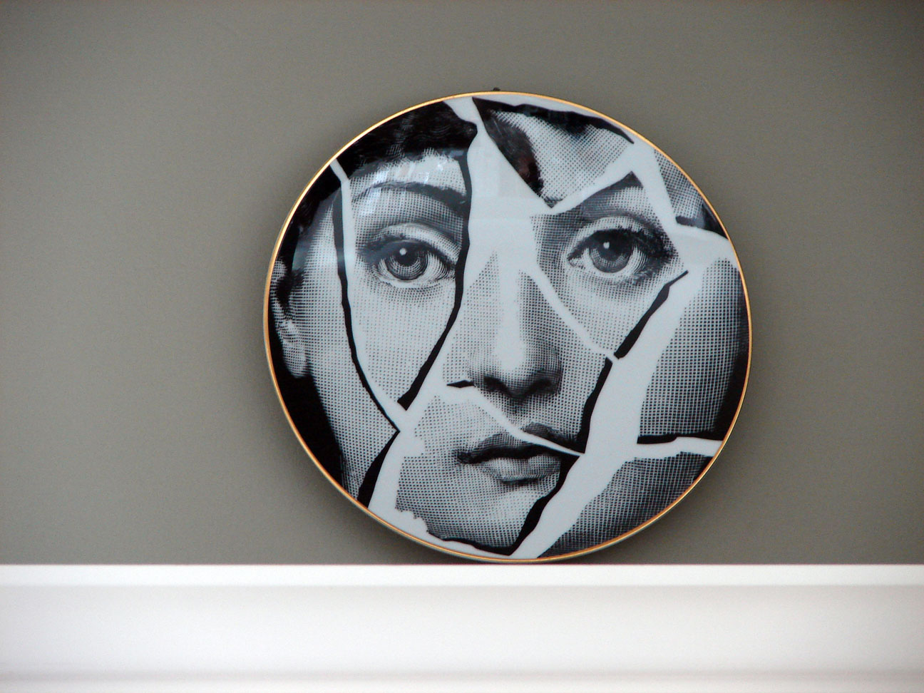 My bff and I were discussing these Fornasetti plates yesterday.