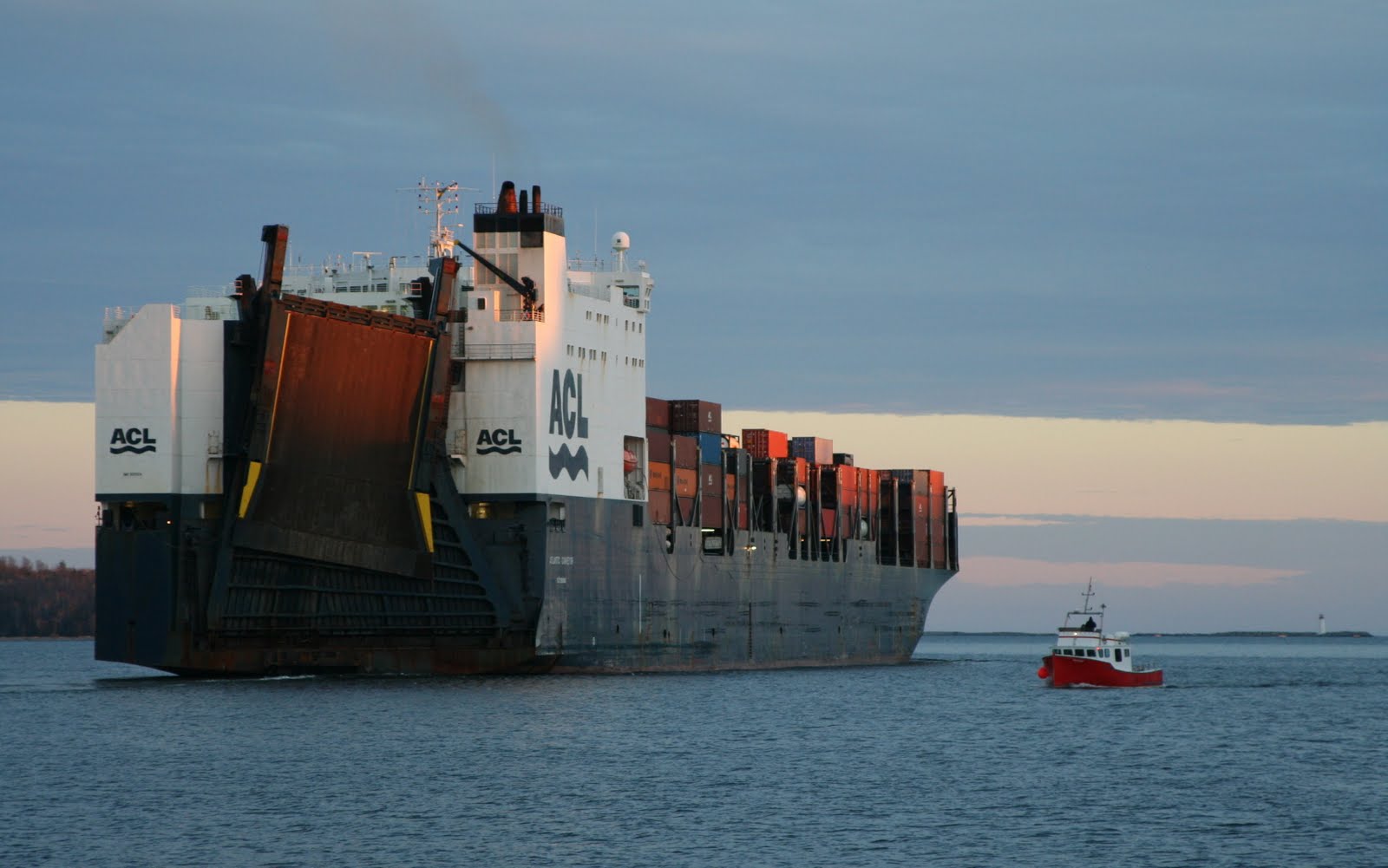 [Atlantic+Conveyor+y.JPG]