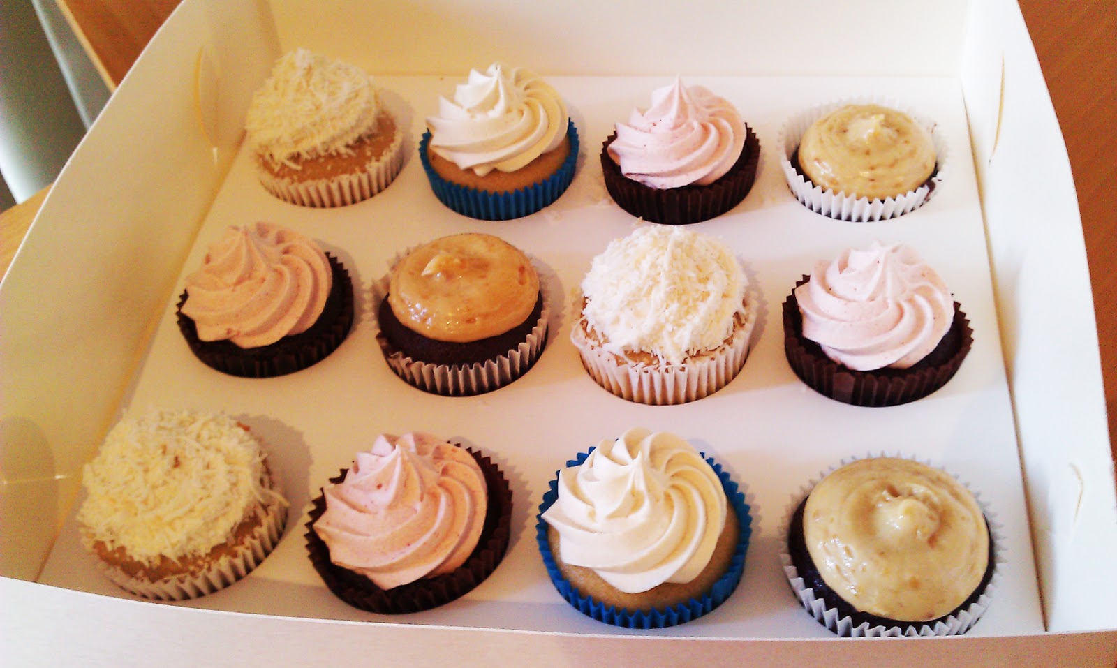 Box Of Cupcakes Box Of Cupcakes