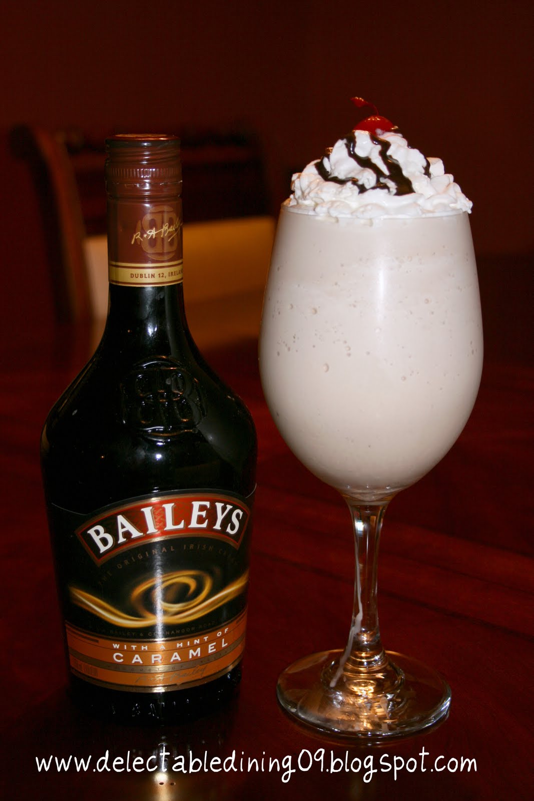 http://2.bp.blogspot.com/_4qLN-mm25lg/S7KrfAYJOCI/AAAAAAAAAWI/Ga4KnkSCfqs/s1600/baileys.jpg